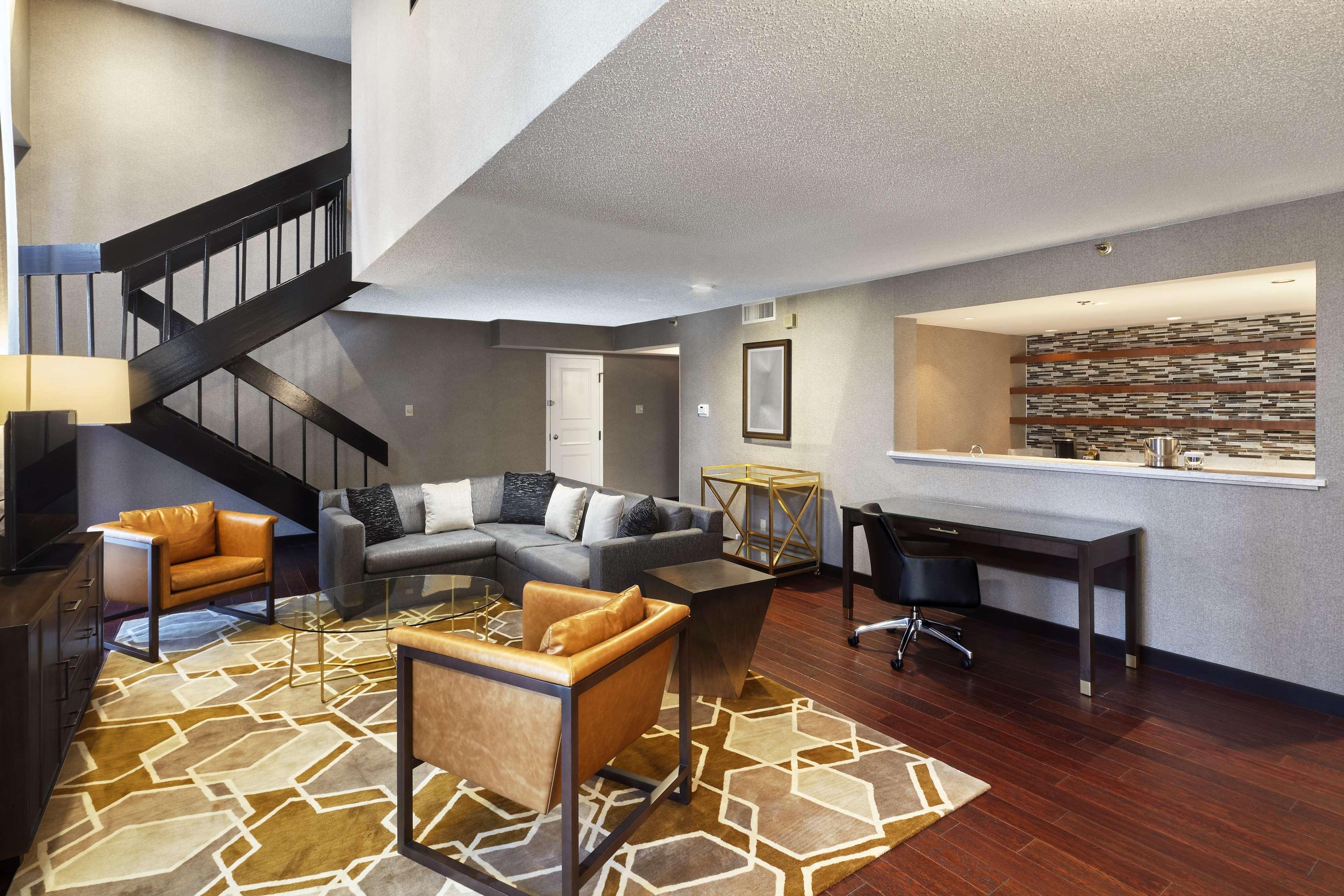 Doubletree By Hilton Dallas Near The Galleria Eksteriør billede