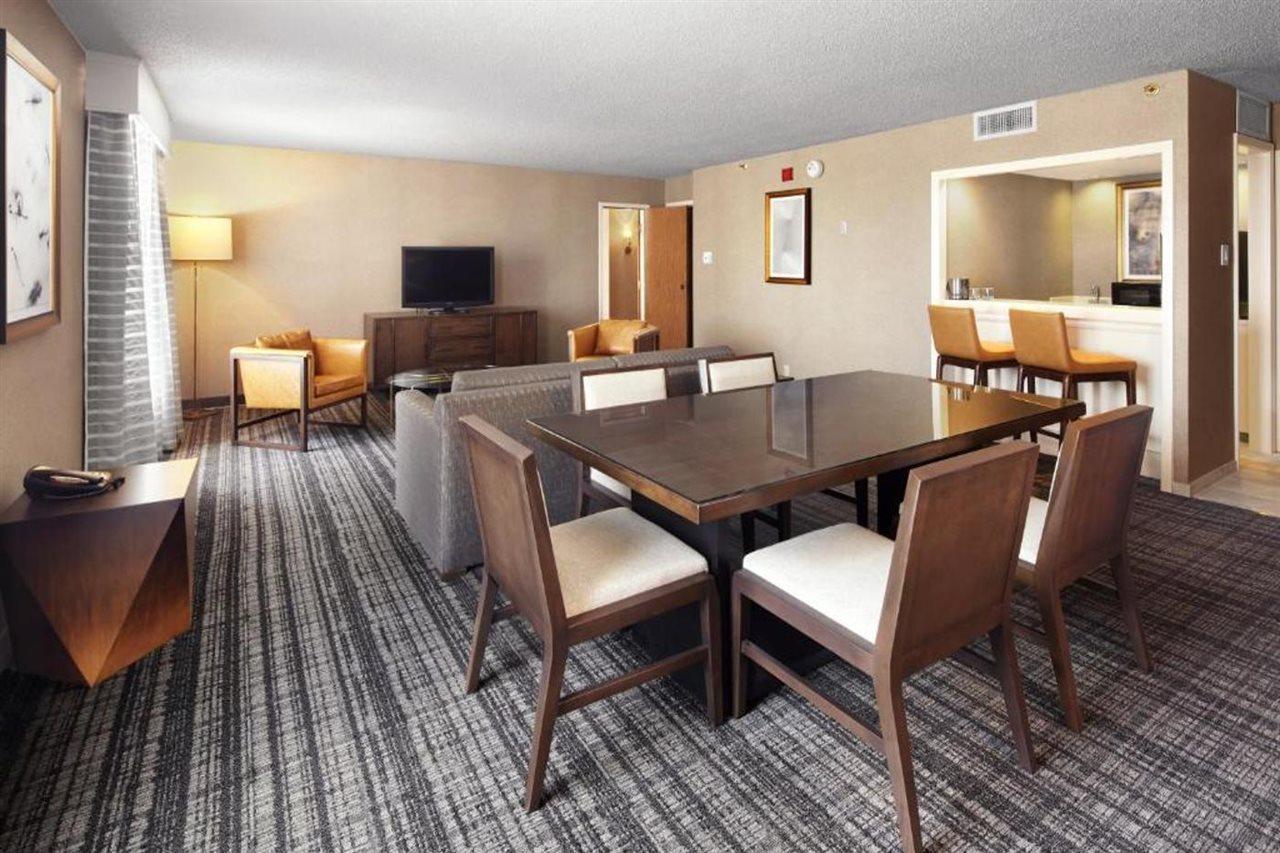 Doubletree By Hilton Dallas Near The Galleria Eksteriør billede