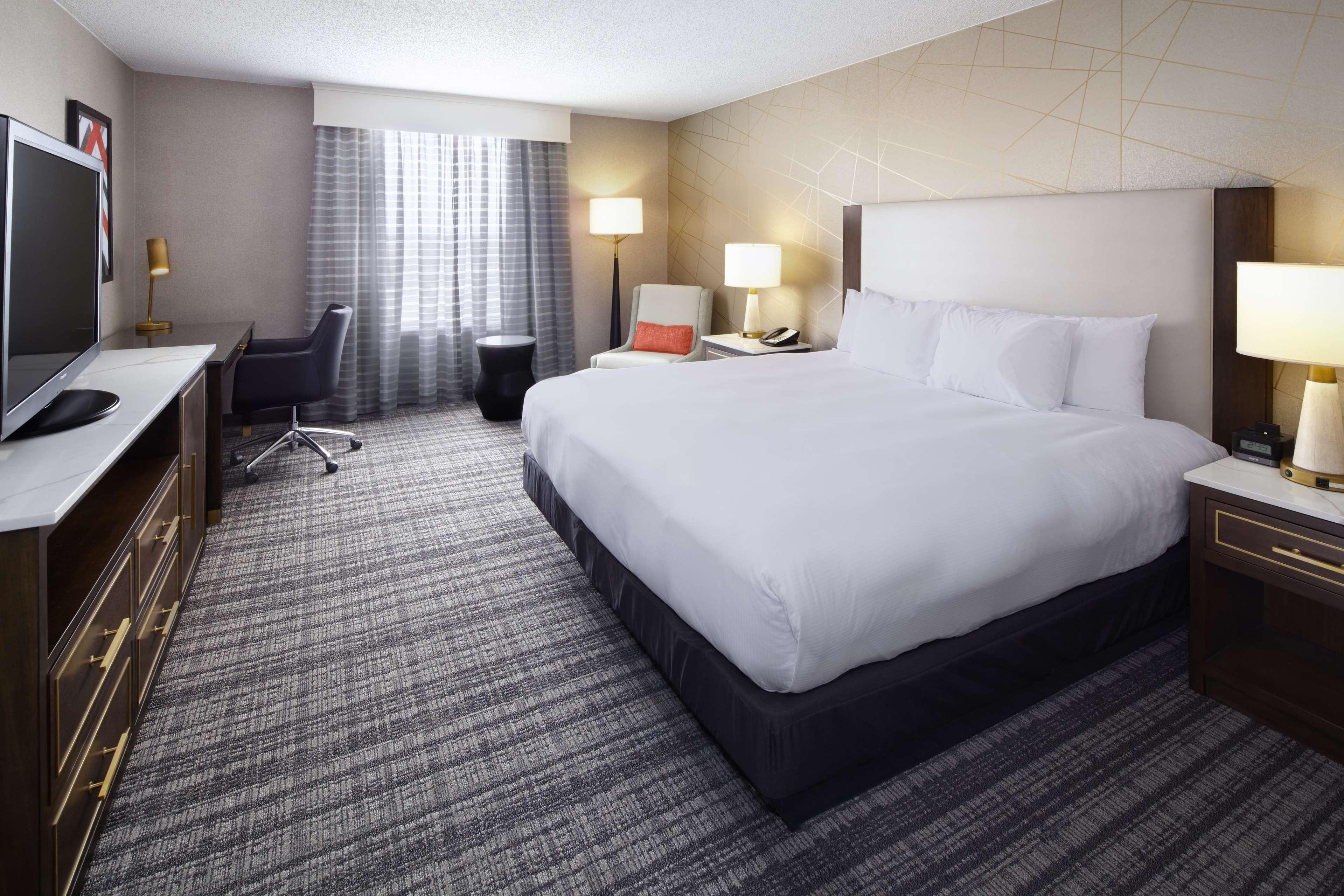 Doubletree By Hilton Dallas Near The Galleria Eksteriør billede
