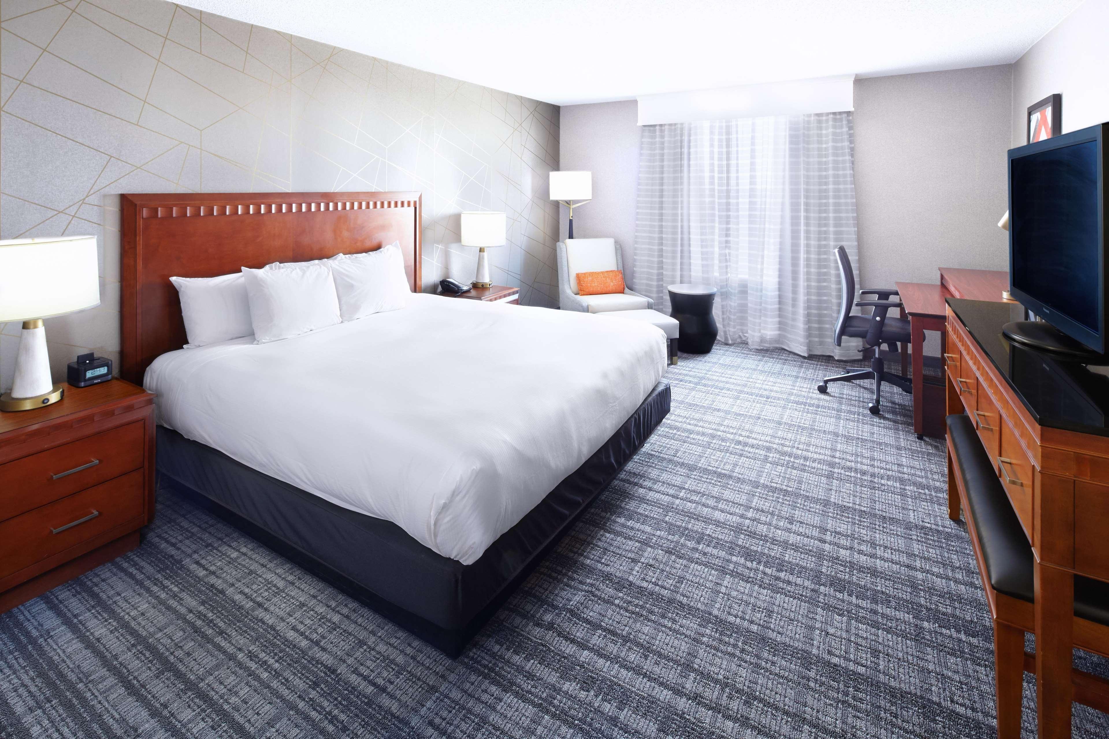 Doubletree By Hilton Dallas Near The Galleria Eksteriør billede