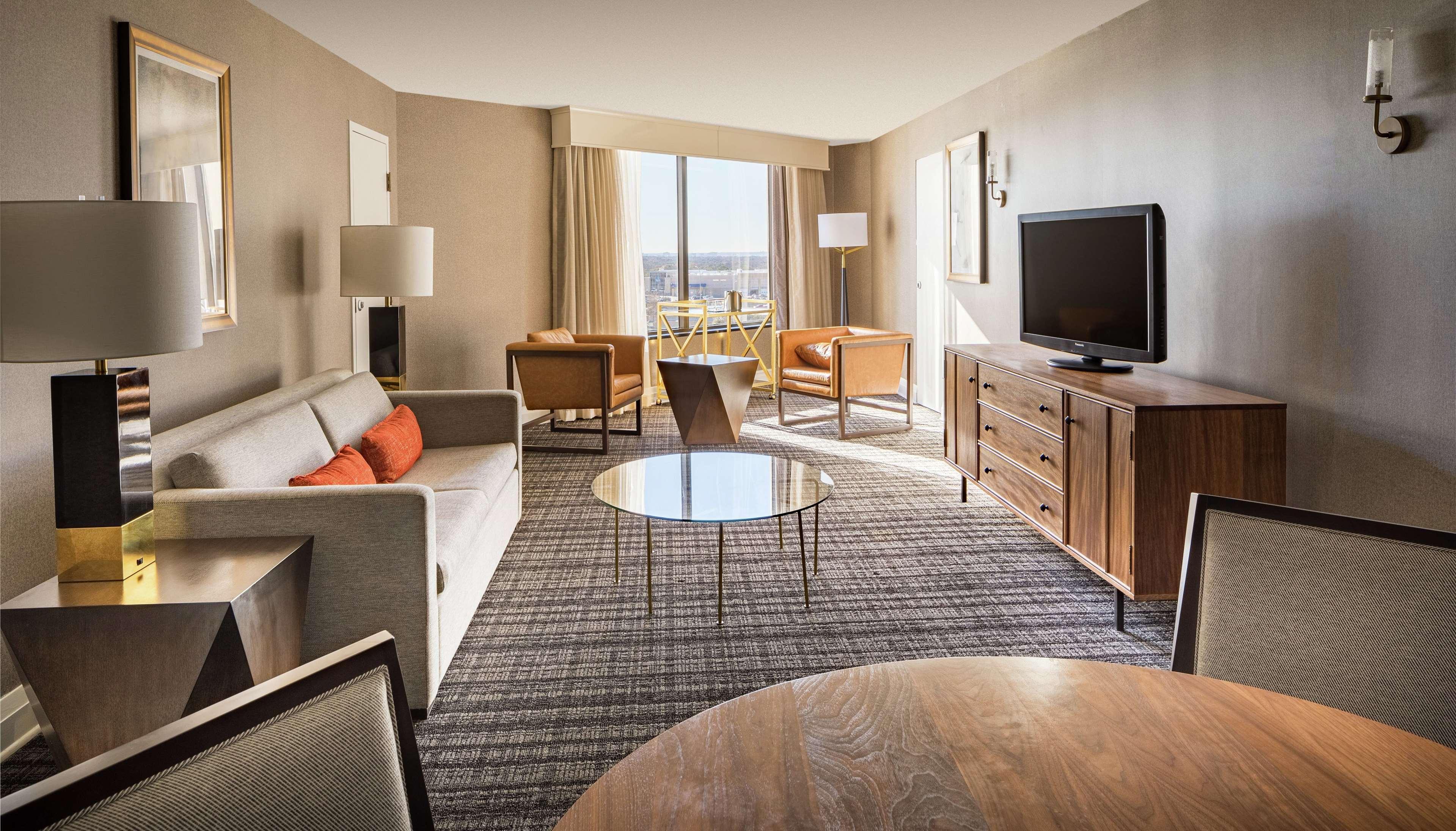 Doubletree By Hilton Dallas Near The Galleria Eksteriør billede